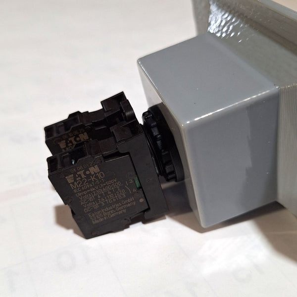 Prism 92 Cut Button YU240604